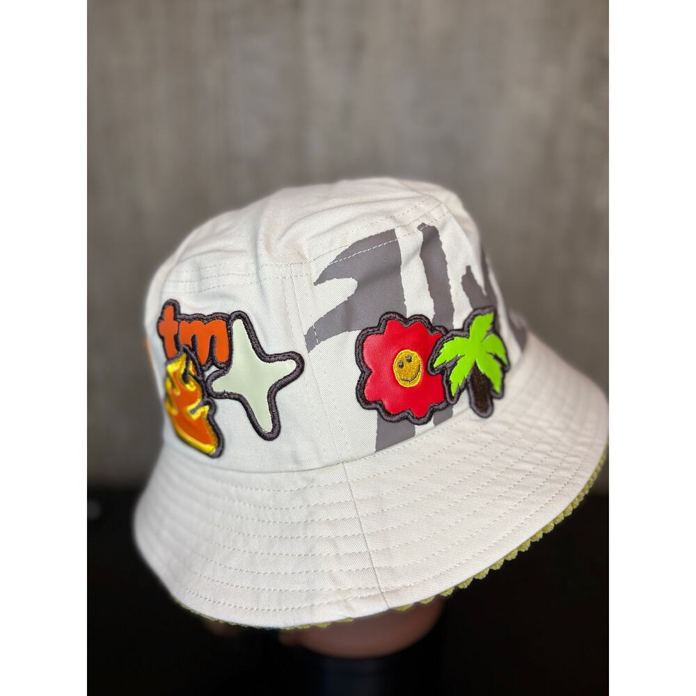NWT Sz. M - Men's Hyde Park Bucket Hat (Cream w/ Patches) - Picture 6 of 7